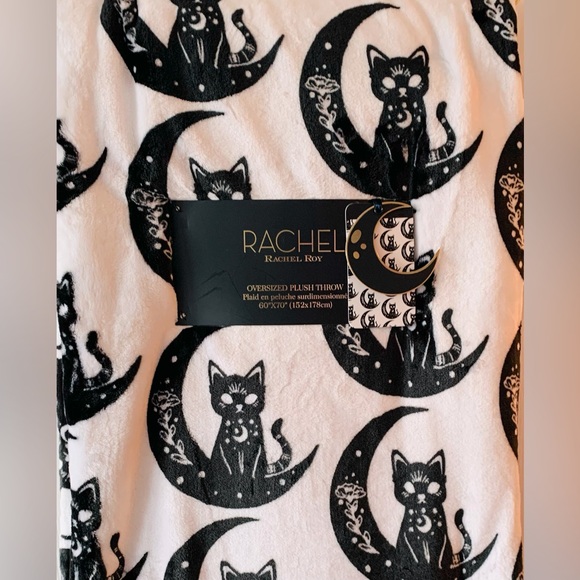 RACHEL Rachel Roy Halloween Black Cats and Moons Throw Blanket - Picture 4 of 6